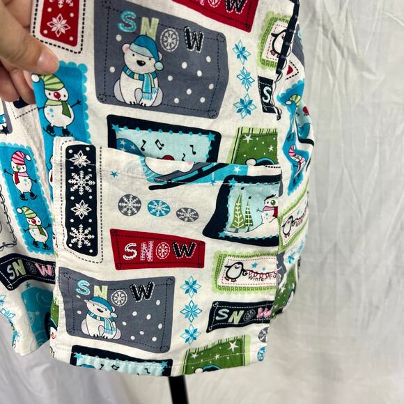 SB Scrubs Top Christmas Winter Snowman Unisex Medium Pockets Nursing Medical - Picture 4 of 9